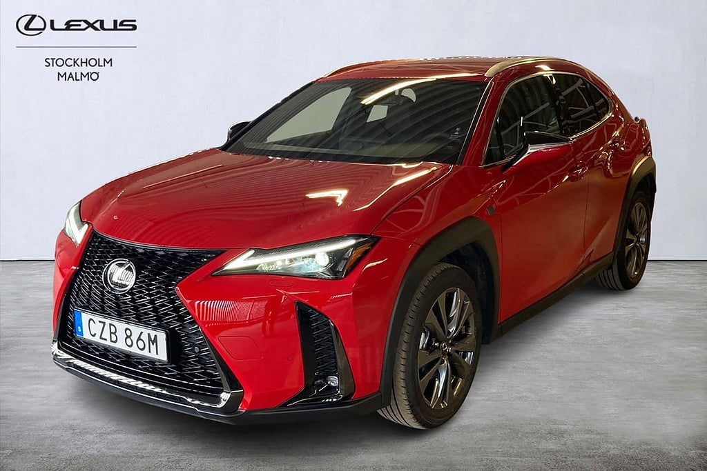 Lexus UX 300h F Sport Design Skinn Navigation
