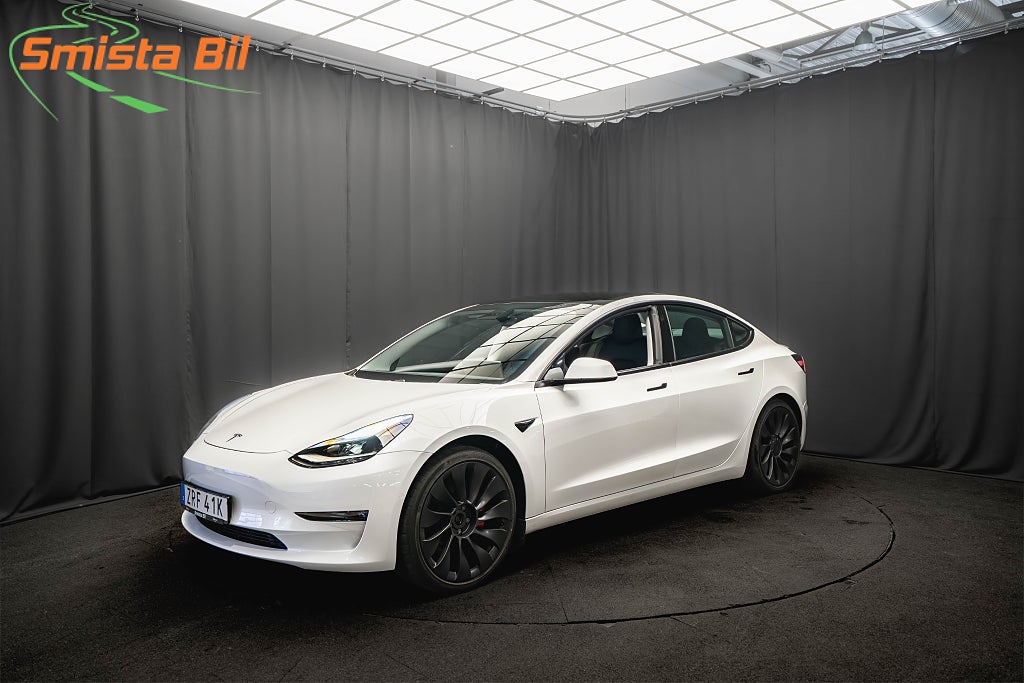 Tesla Model 3 Performance AWD PANO 20'' LÄDER KAMERA MOMS 513hk