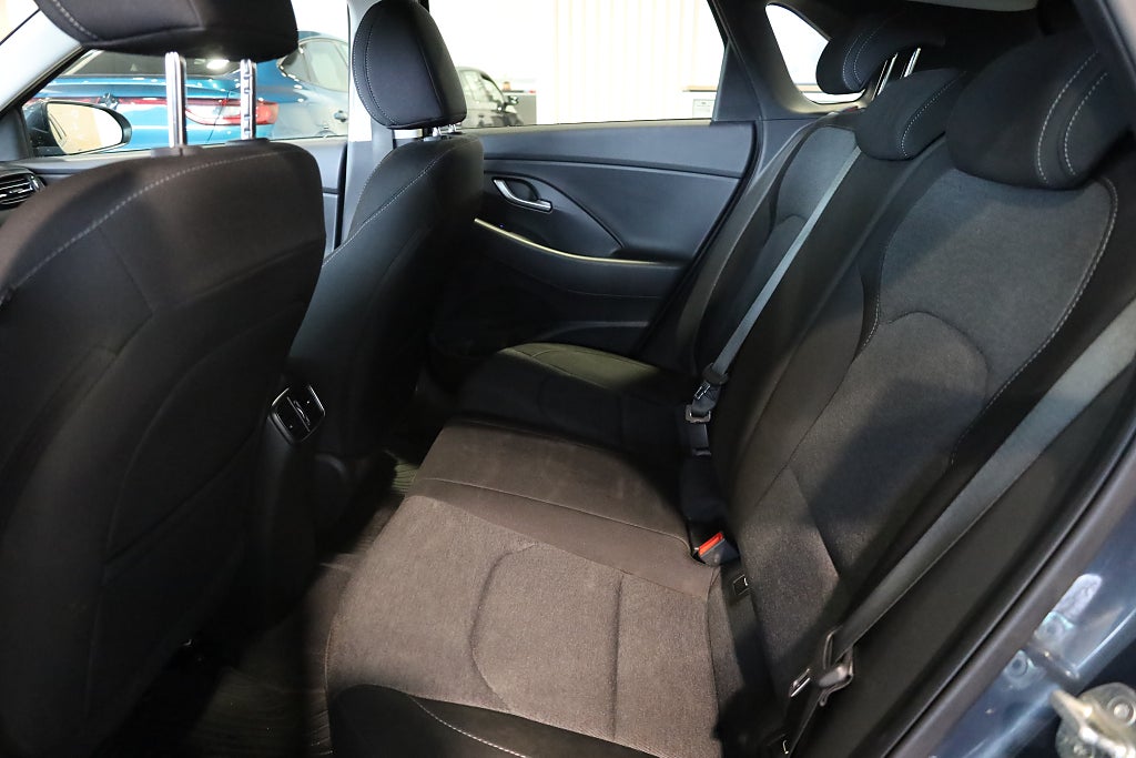 Hyundai i30 1.0 T-GDI DCT MHEV Essential Kamera Rattvärme Leasbar 2023