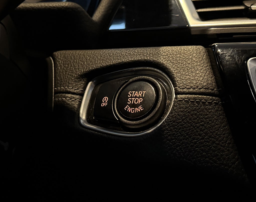 BMW 218 d GRAND TOURER 7-SITS LUXURY LINE DRAG B-KAM HELSKINN