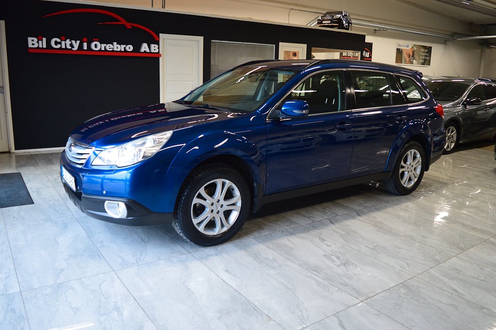 Subaru Outback 2.5 (167hk) 4WD Lineartronic Business  2-Ägare / Låga Mil / Drag