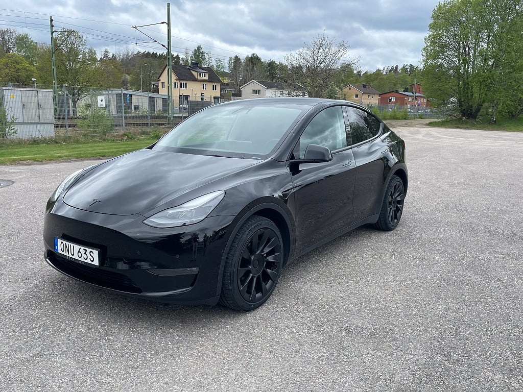 Tesla Model Y Long Range AWD
