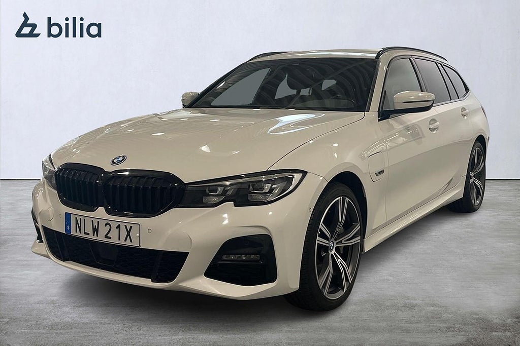 BMW 330e