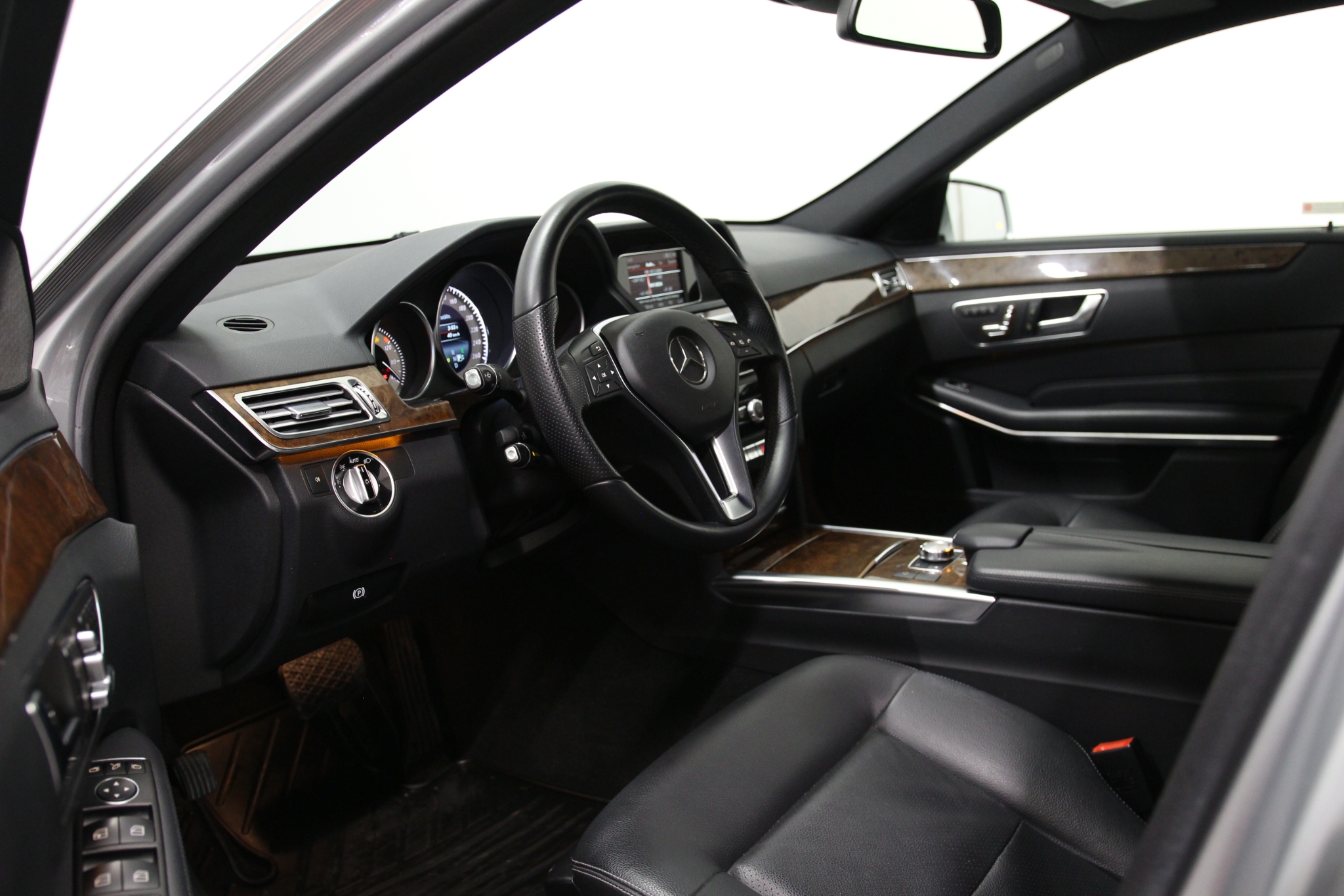 Mercedes-Benz E 2014, photo 4/42