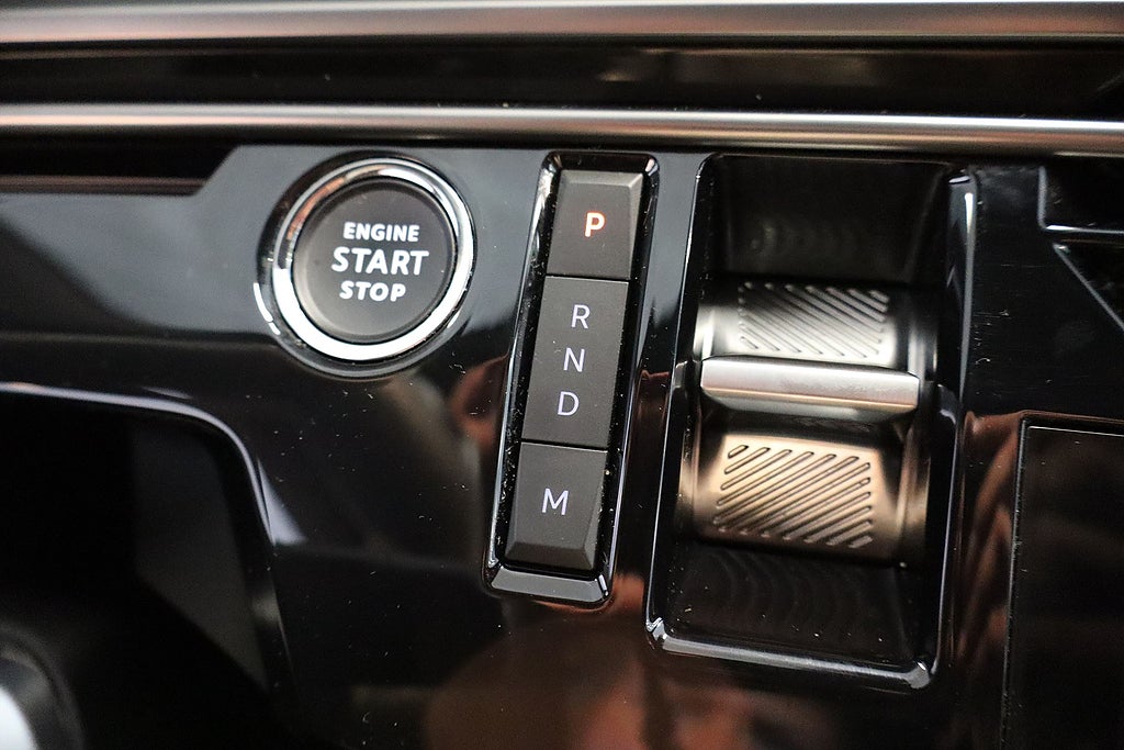 Bild på Peugeot 3008 GT Hybrid 136hk Aut - B-KAMERA,CARPLAY,NAV