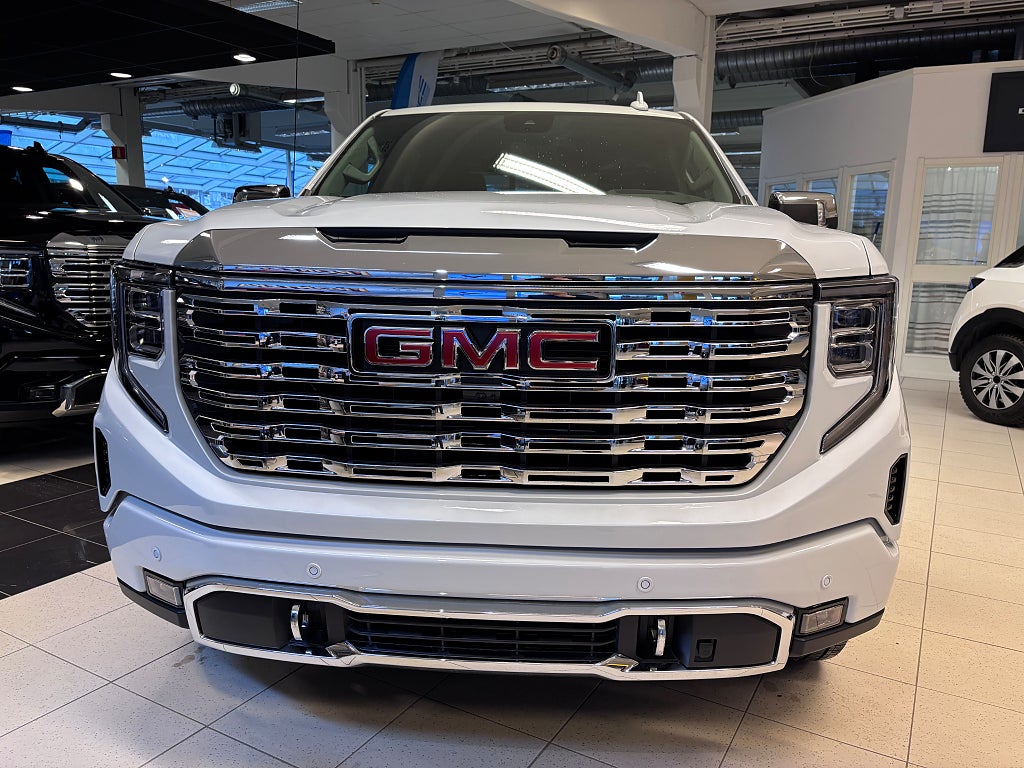 GMC Denali 2026 - miniatyr 16