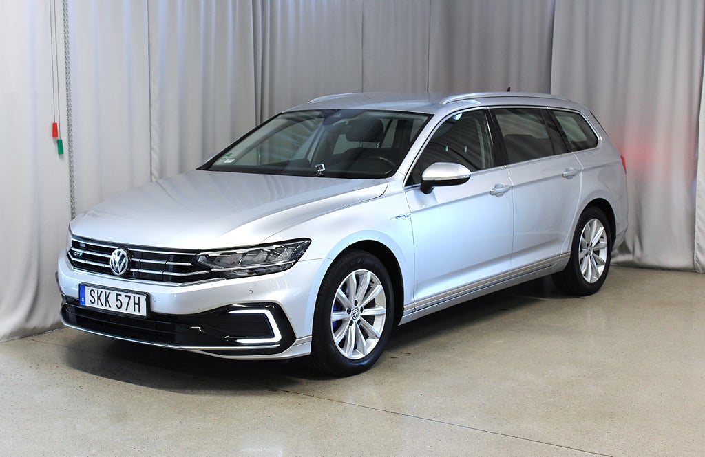 Volkswagen Passat GTE 218HK, Drag, Värmare, B-kamera, 3,99%