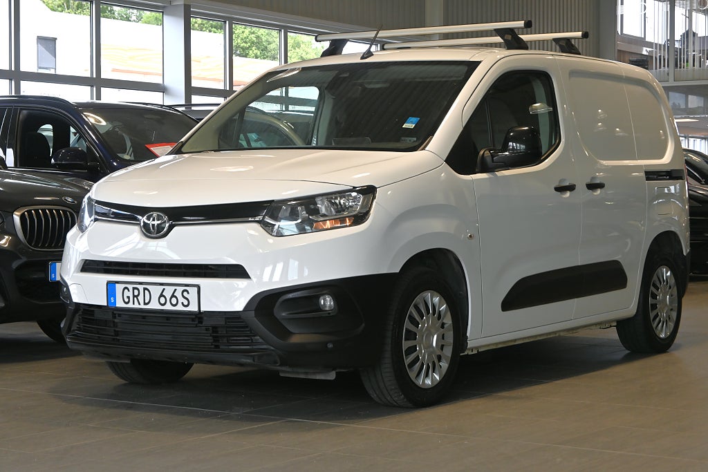 Toyota ProAce City 1.5D 102hk 3-sits Värmare Kamera 