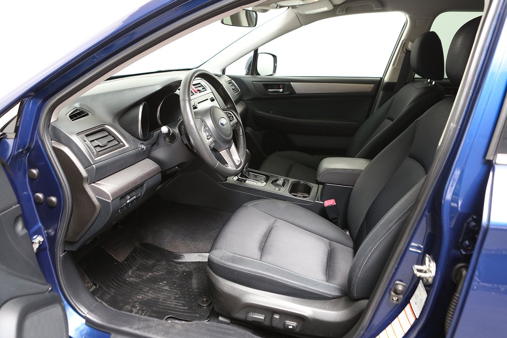 Subaru Outback 2,5i 175hk Base AWD Extraljus Motorv Drag 2016