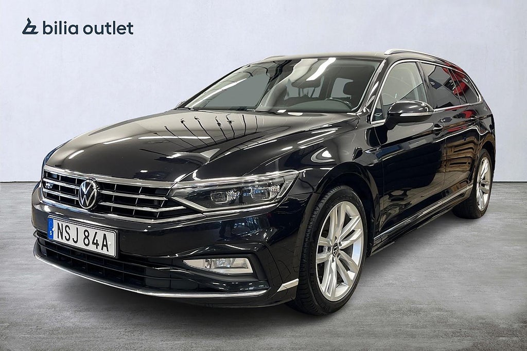Volkswagen Passat Sportscombi 2.0 TDI R-line 200hk Drag Kamera Cockpit