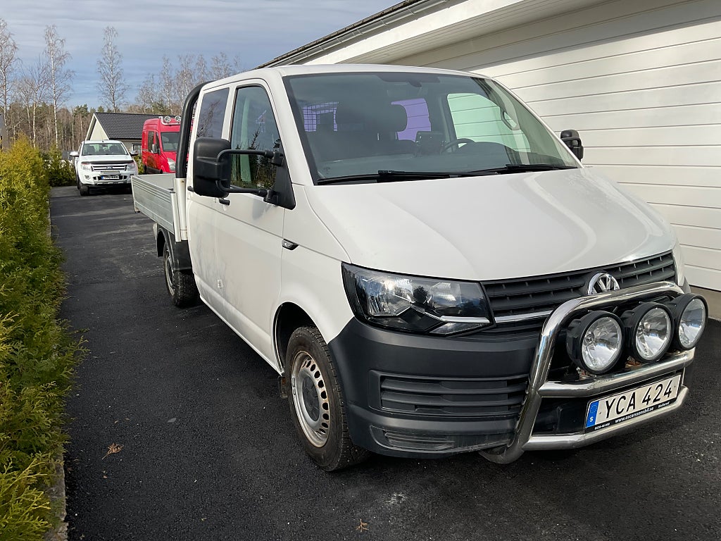 Volkswagen Transporter Chassi Dubbelhytt T28 2.0 TDI BMT Euro 6