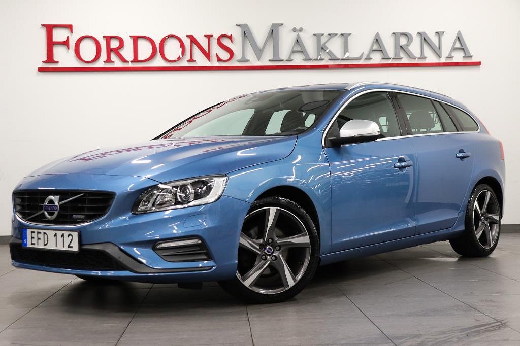 Volvo V60 D3 MOMENTUM R-DESIGN VÄRMARE VOC RATTVÄRME