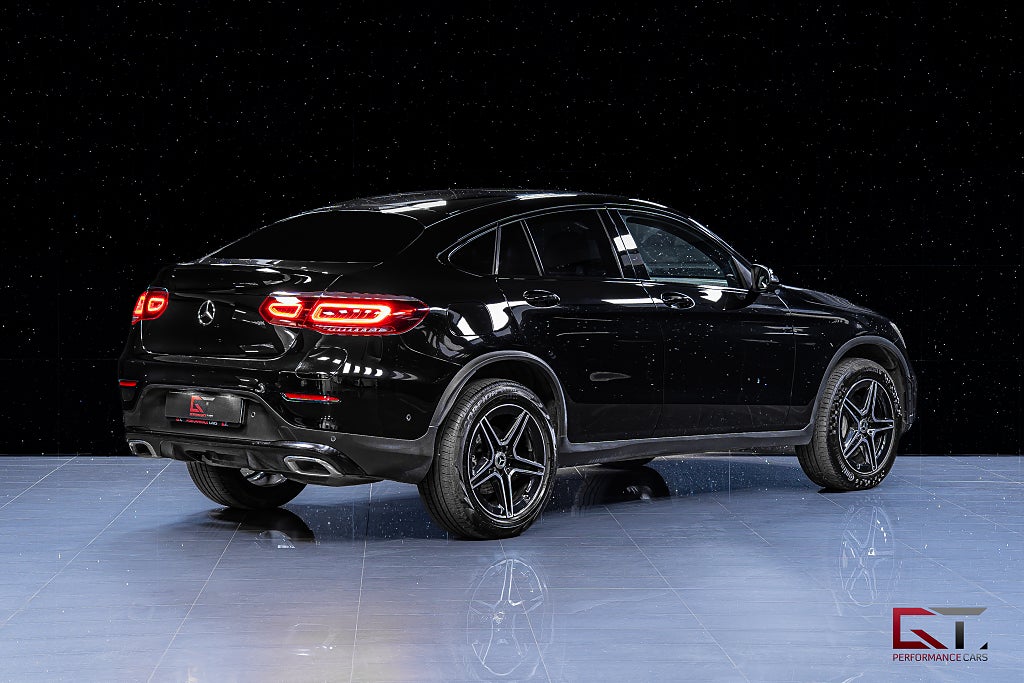 Mercedes-Benz GLC 300 de Coupé 4M AMG Cockpit Värmare Nightpack Dragkrok