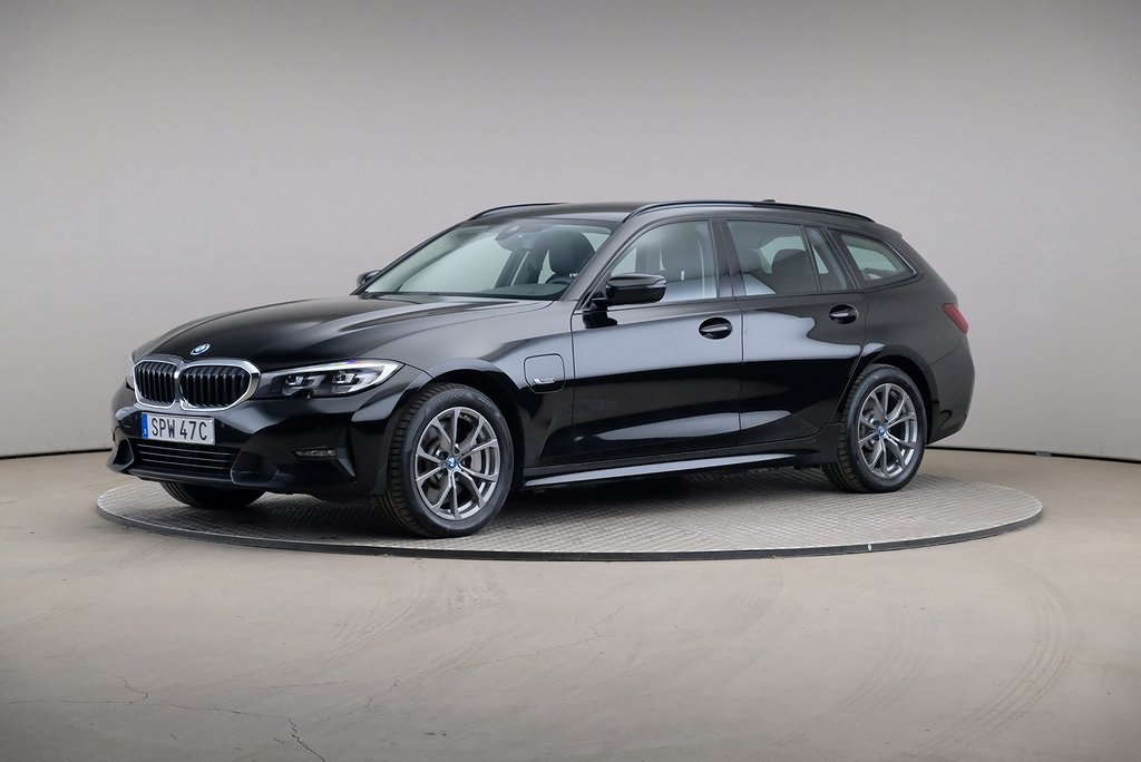 BMW 330e Series 3 Xdrive Touring Sport Line Connected Drag