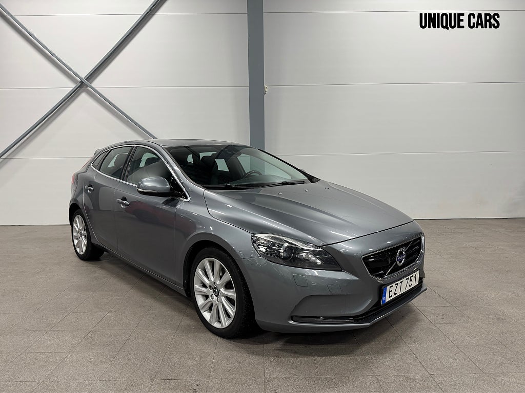 Volvo V40 D3 Momentum 