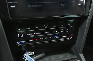 Kombi Volkswagen Passat 25 av 29