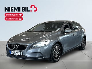 Volvo V40 D3 Geartronic Momentum S&V-hjul/Dvärm/Psens/BT – bild 1