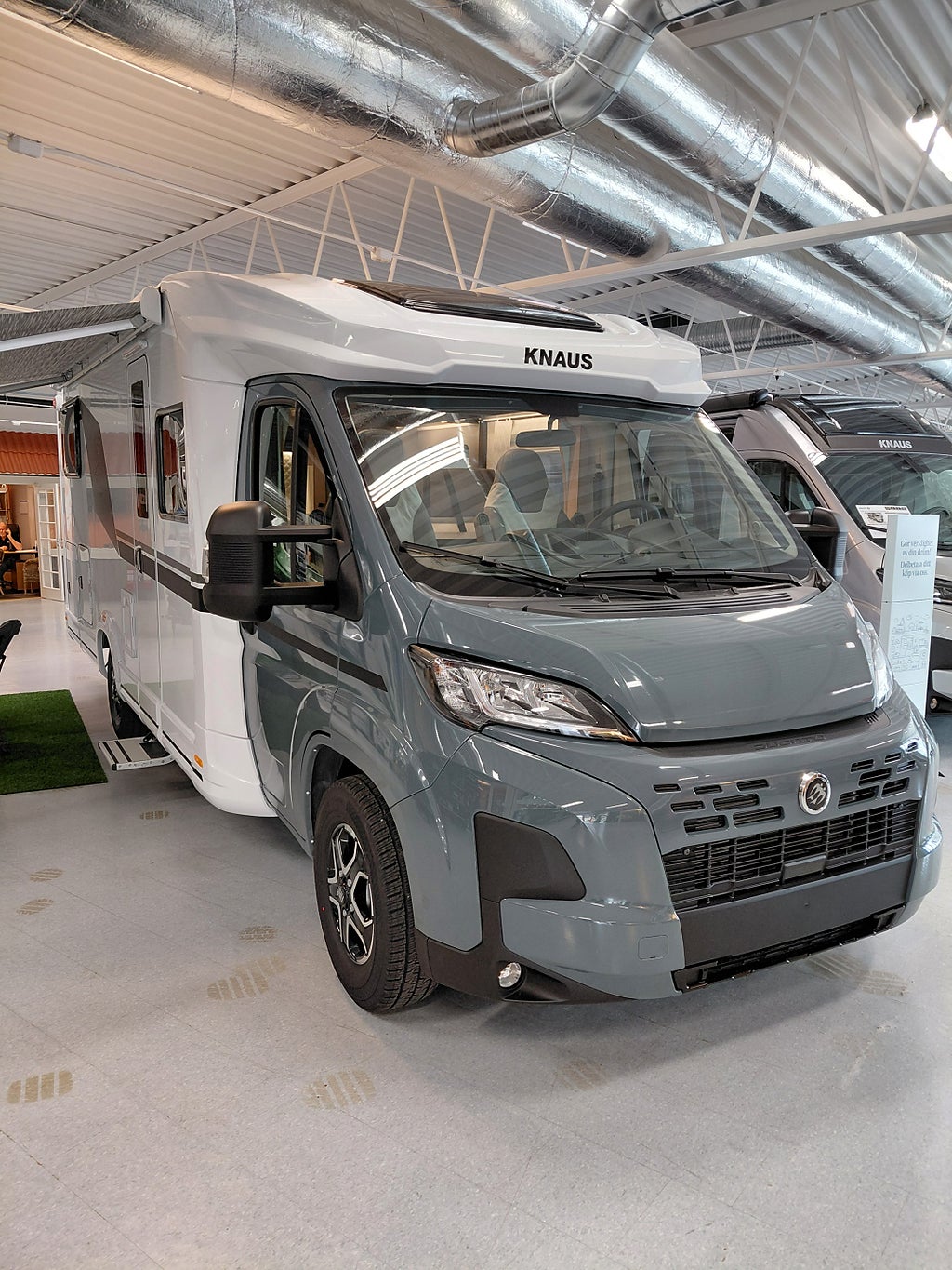 Knaus L!VE TI PLATINUM SELECTION 700 MEG