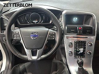SUV Volvo XC60 10 av 14