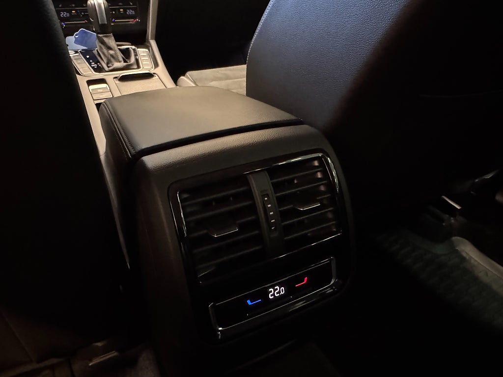 Volkswagen Passat 2022 - miniatyr 25