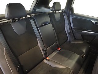 SUV Volvo XC60 11 av 28