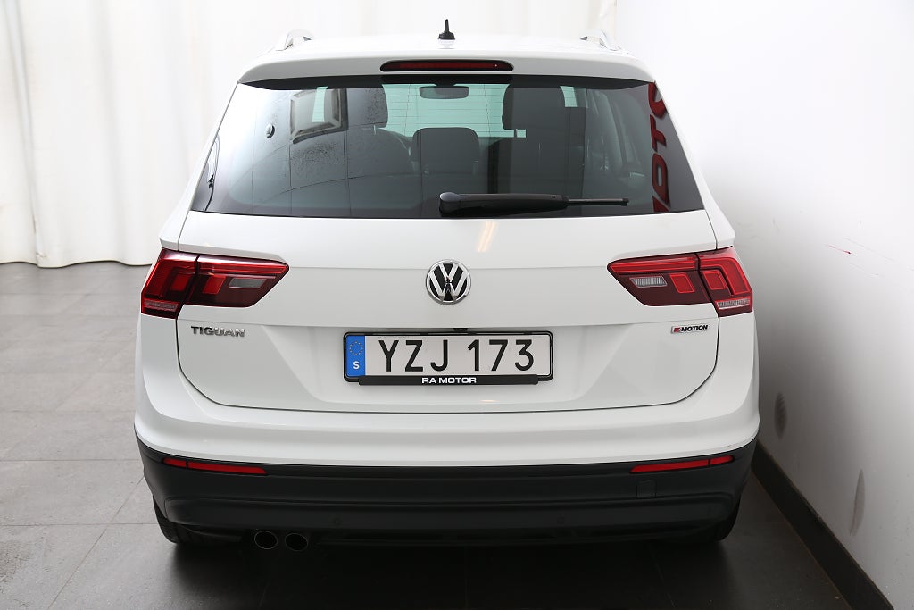 Volkswagen Tiguan 1,4 TSI Executive 4M Kamera P-Värmare Drag