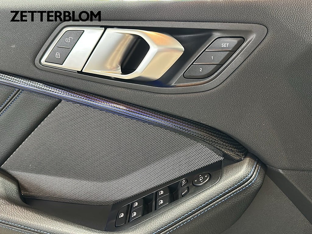 Halvkombi BMW M135i 18 av 23