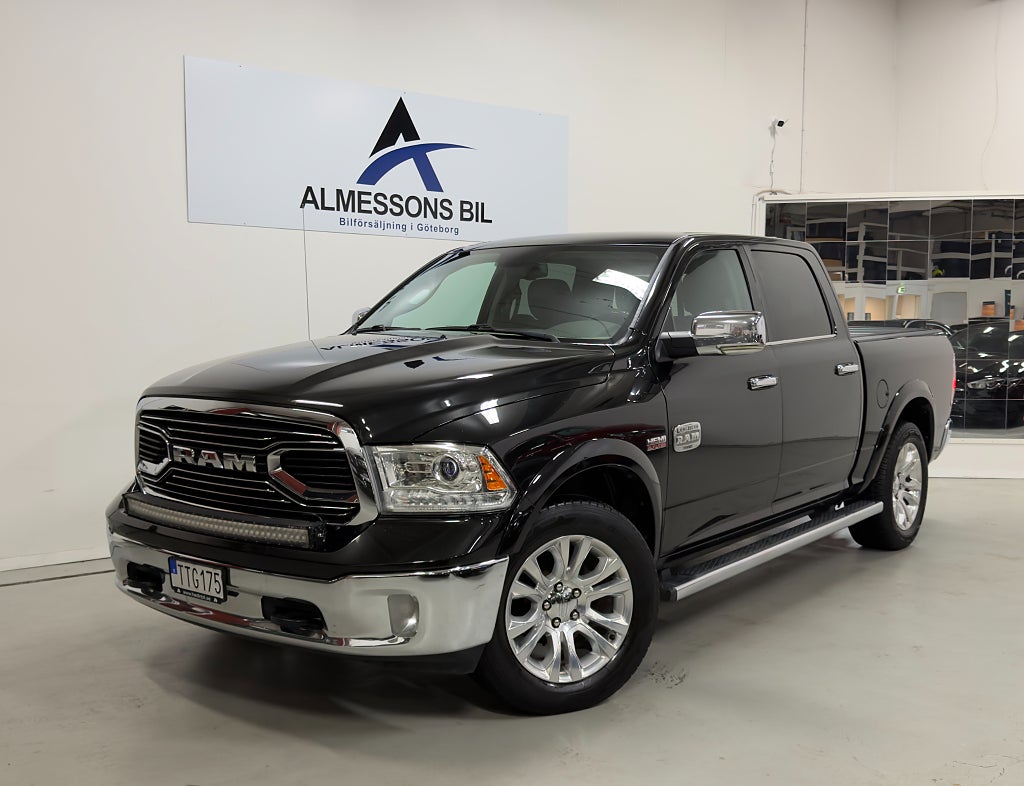 RAM 1500 Dubbelhytt 5.7 V8 HEMI 4x4 TorqueFlite LONGHORN