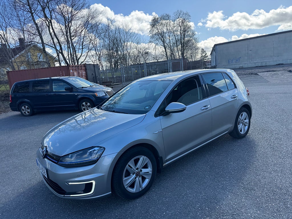 Volkswagen E-Golf  e-Golf