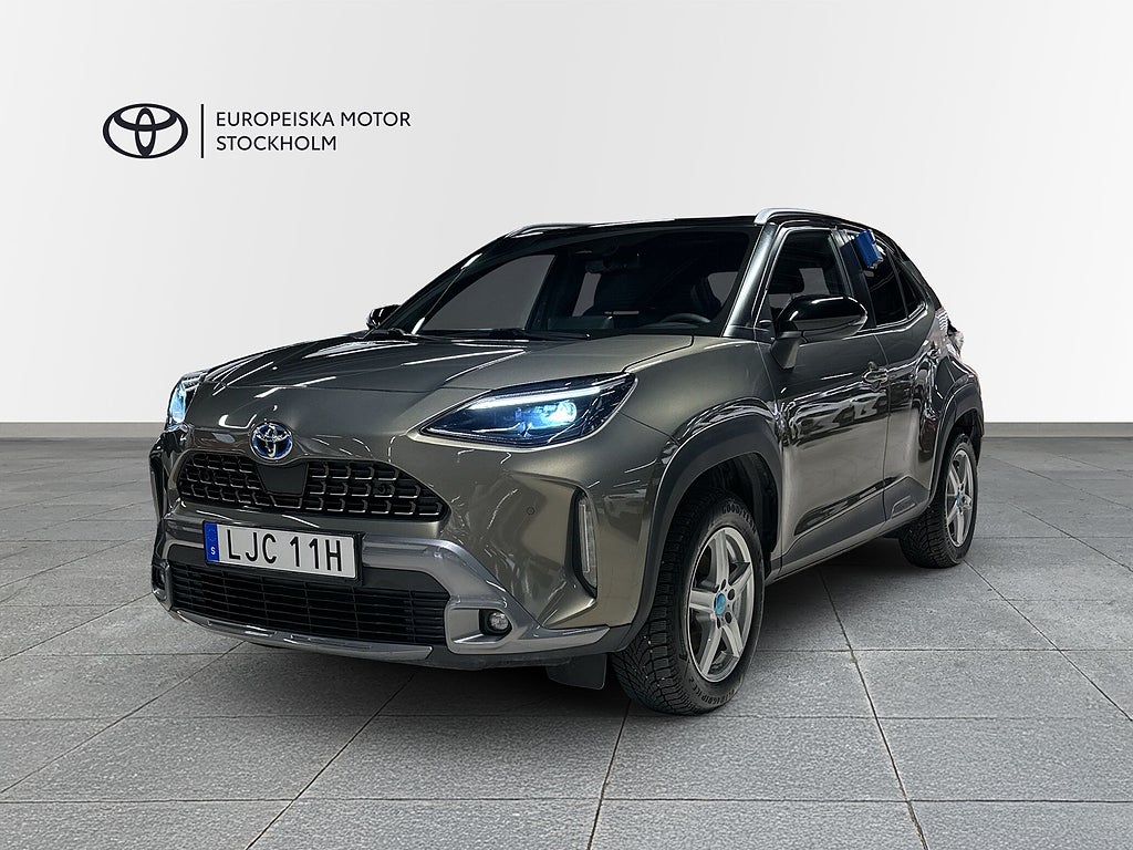 Toyota Yaris Cross 1.5 HYBRID ADVENTURE AWD-I BITONE / V-Hjul / 1815mil
