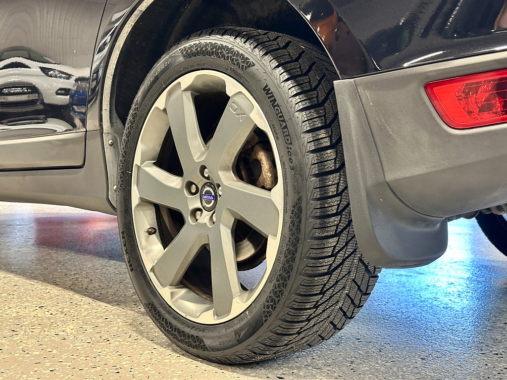 Volvo XC60 D3 AWD Geartronic Summum Euro 5 Nyservad Nya 20'' Däck