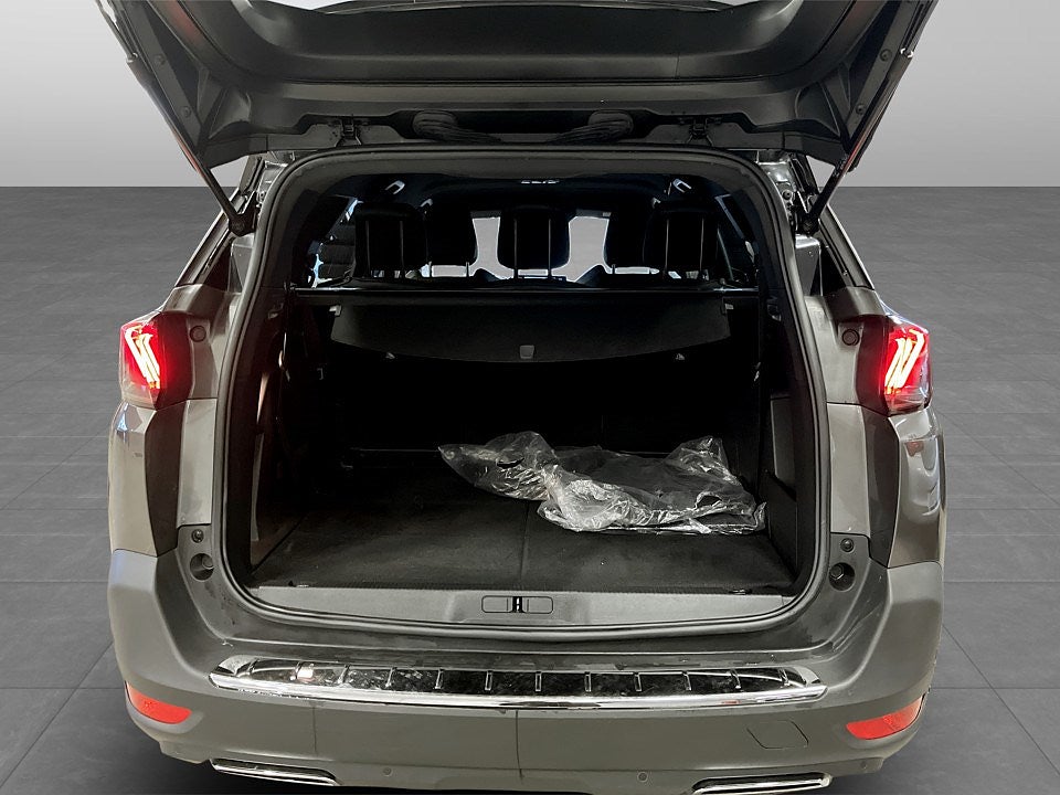 Bild på Peugeot 5008 GT 1.2 PT 130hk Aut - B-KAMERA, CARPLAY