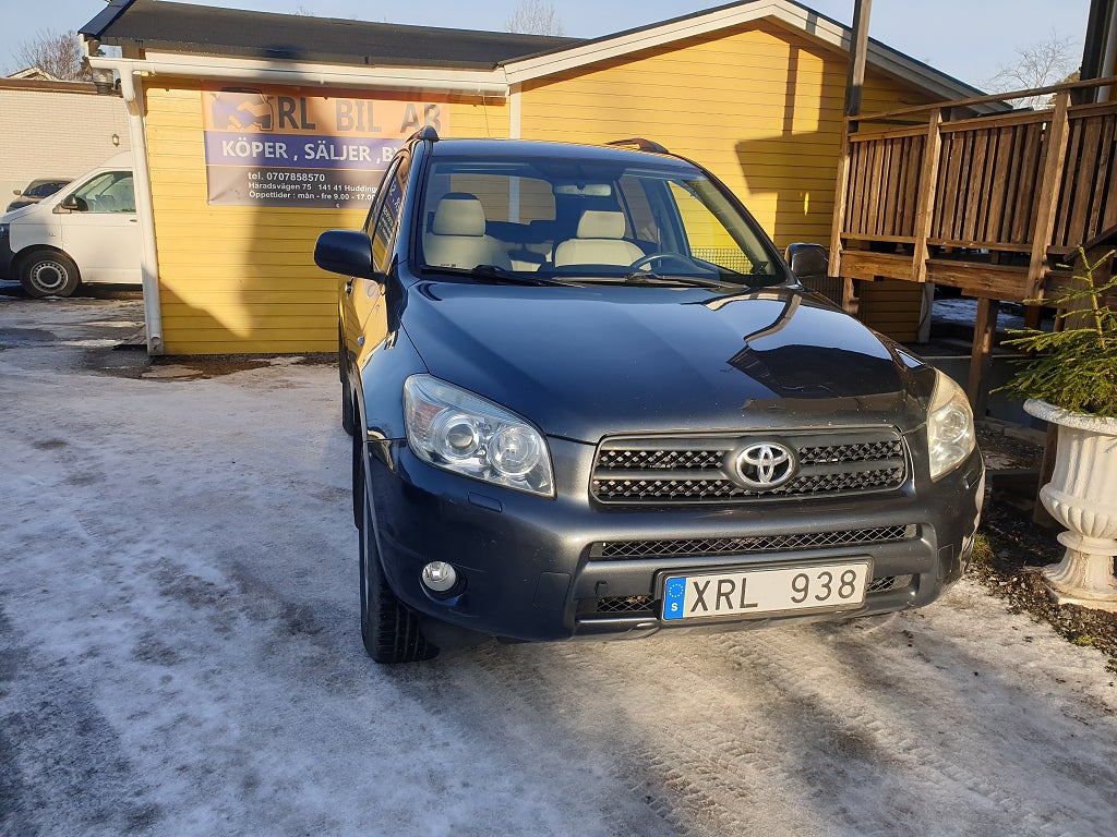 Toyota RAV4 2.0 VVT-i 4x4 Automat 152hk
