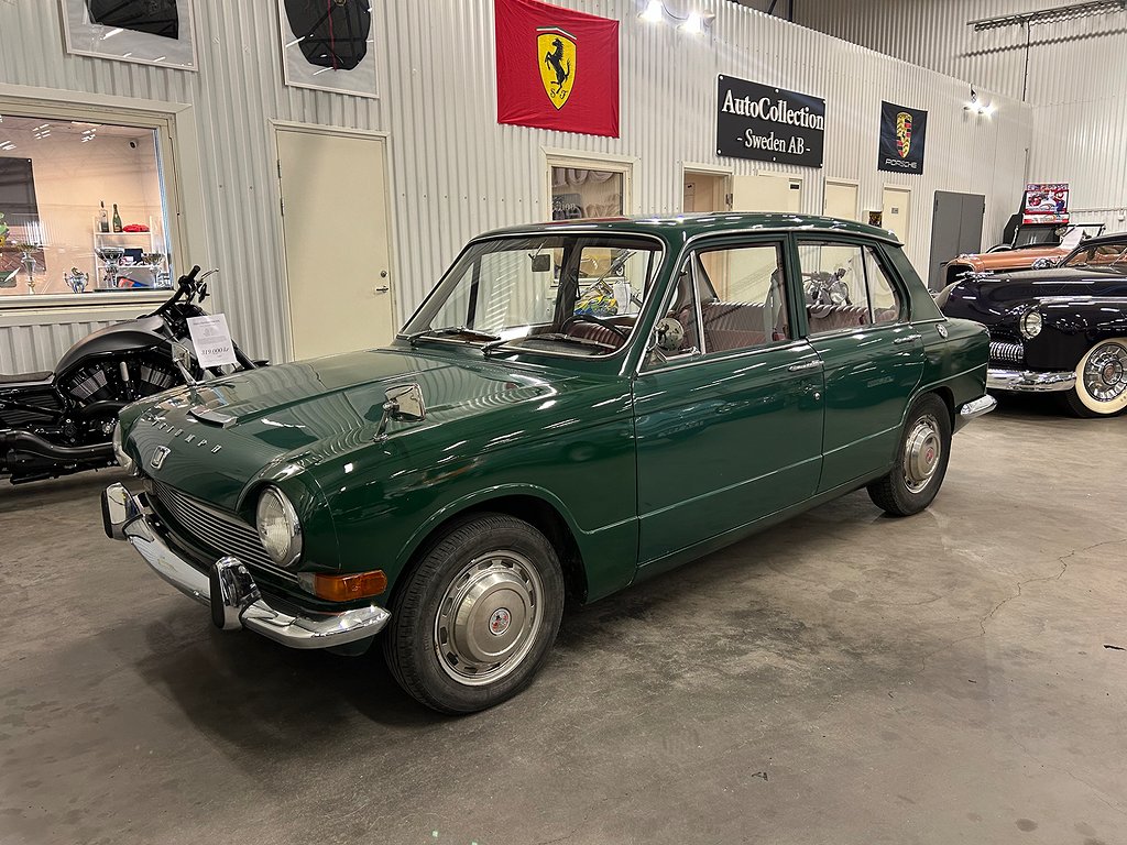 Triumph 1300 Saloon Svensksåld endast 6700mil 