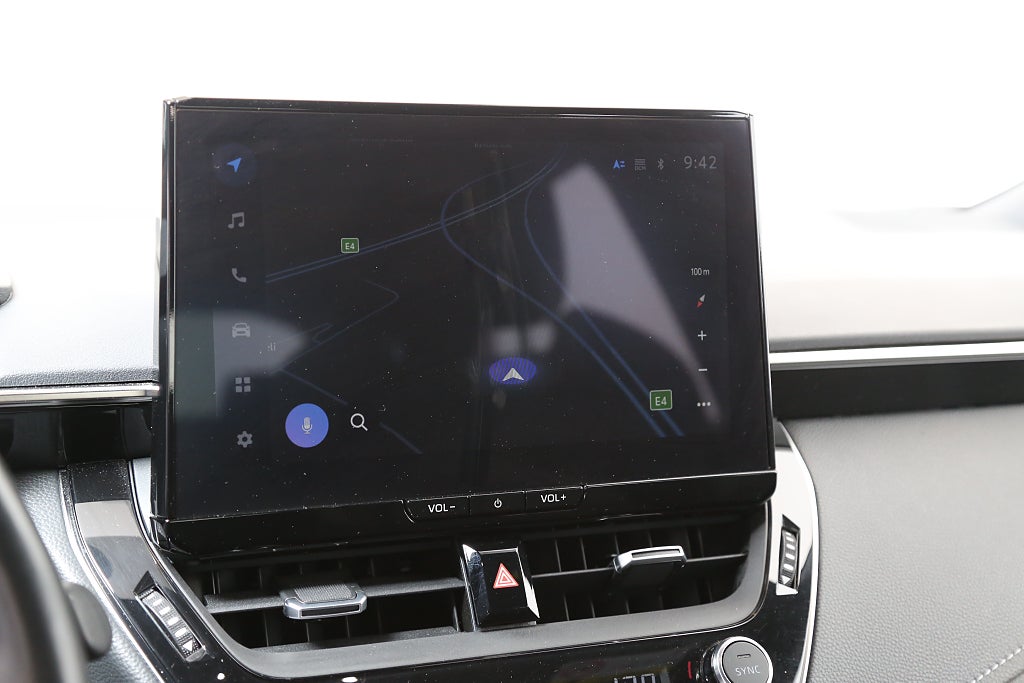Toyota Corolla 1,8 Hybrid e-CVT 140hk Active Plus Aut Navi Dragkrok