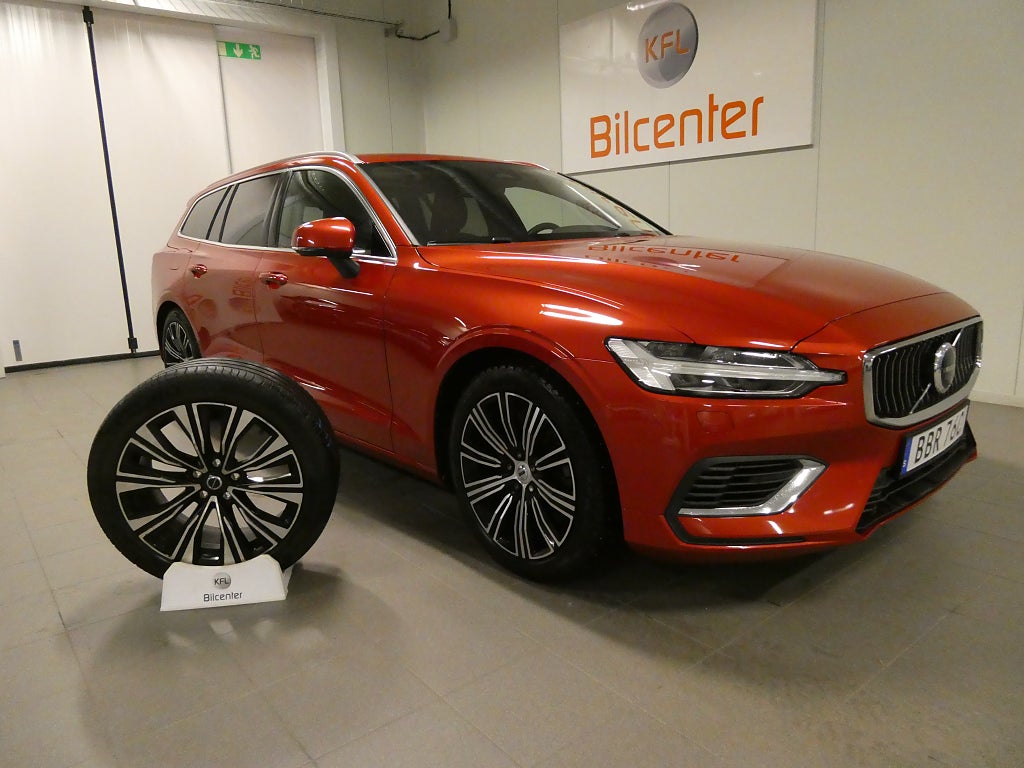 Volvo V60 Recharge T6 AWD *JANUARIREA* Drag-Kamera-VoC-Navi SoV