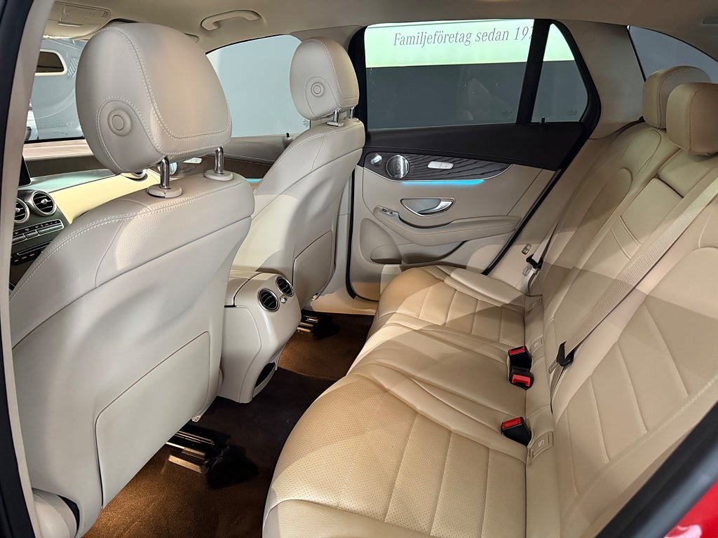 Mercedes-Benz GLC 220 d 4MATIC Värmare Läder Burmester Drag - bild 6