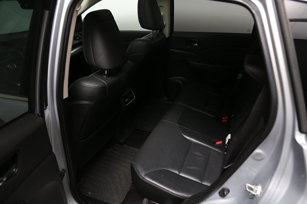 Honda CR-V 1,6 i-DTEC 160hk Executive AWD Aut Panorma Skinn Drag