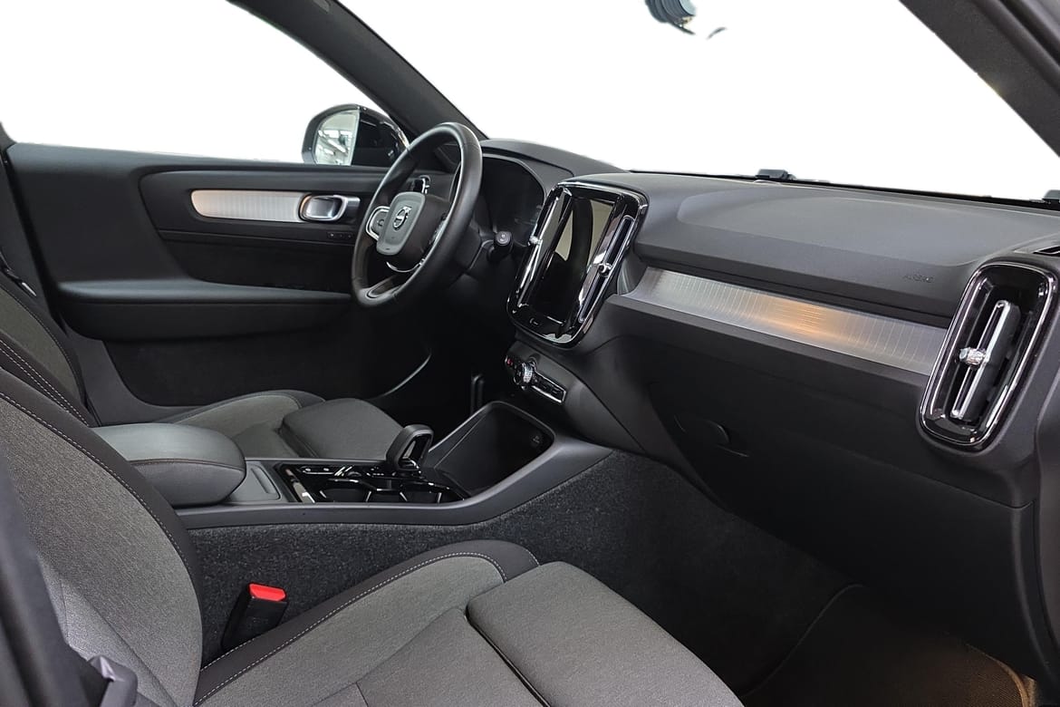 Volvo XC40 B3 Plus 2025, bild 7/10