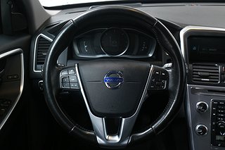 SUV Volvo XC60 16 av 24