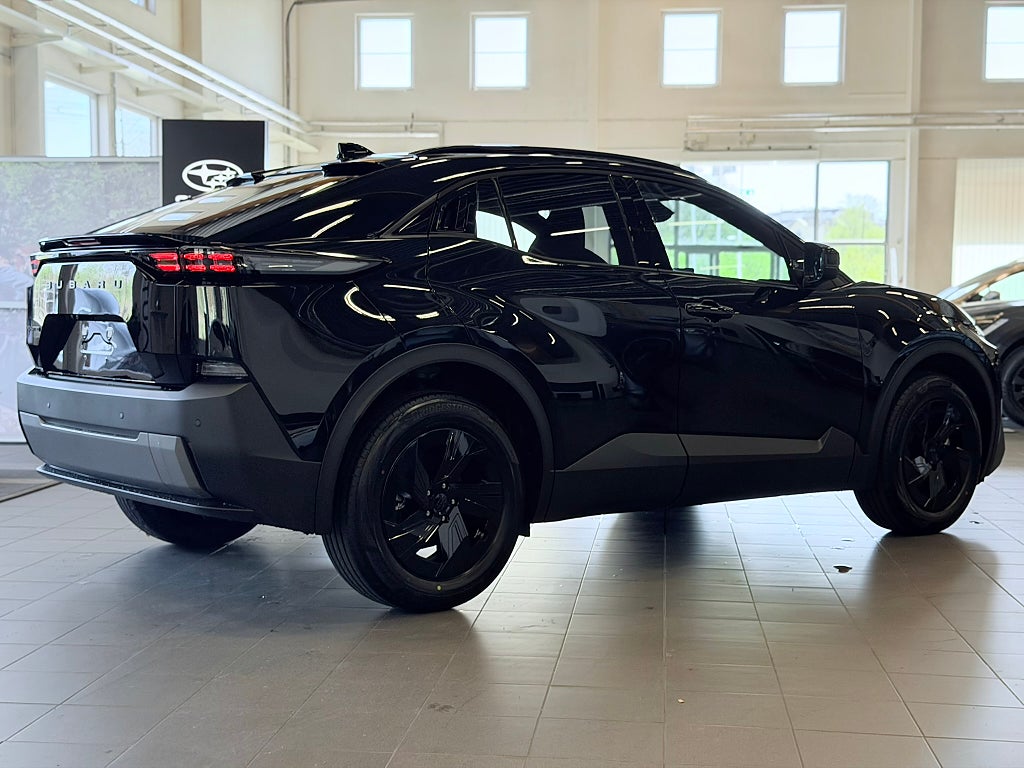 Subaru Uncharted Long Range 77 kWh / Limited / H&K / Skinn / Rattvärme
