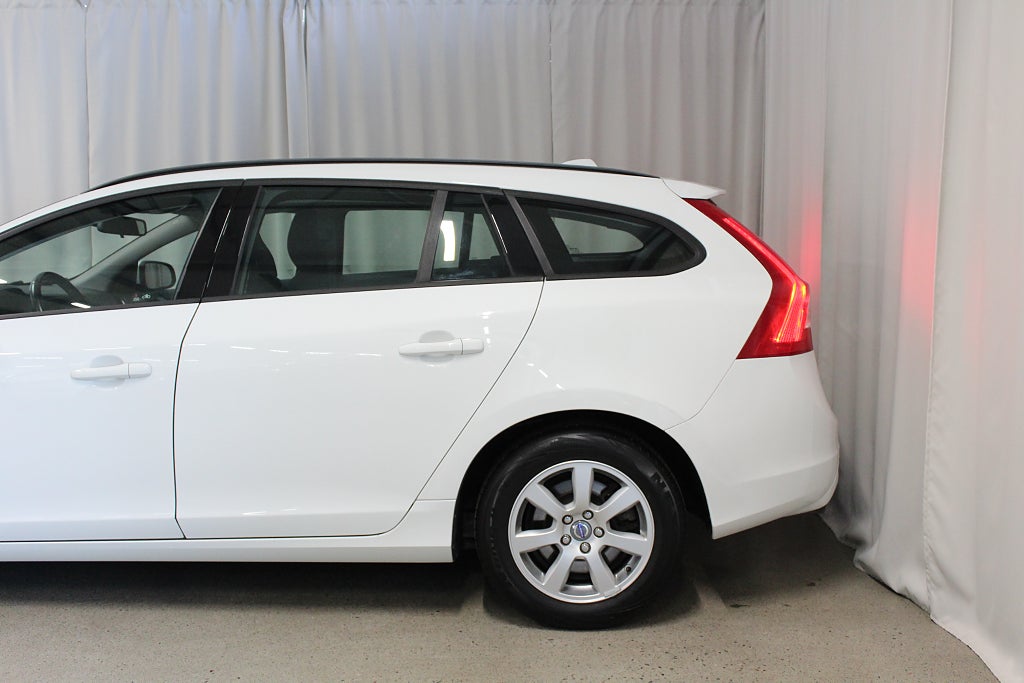 Volvo V60 D2 115HK, Powershift, Drag, S&V-hjul, 3,99% Ränta