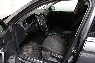 SUV Volkswagen Tiguan 11 av 27