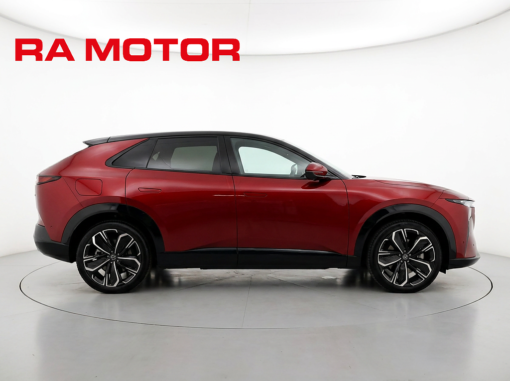Mazda CX-6e Takumi 78kwh | Vinterhjul & Service INGÅR | 3,99% ränta 2026