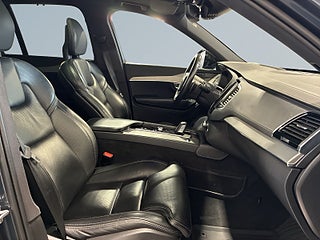 Volvo XC90 7sits B5 AWD R-Design Värmare HuD Pano Skinn H/K S&V – bild 9