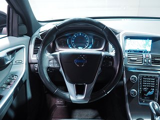 SUV Volvo XC60 17 av 23