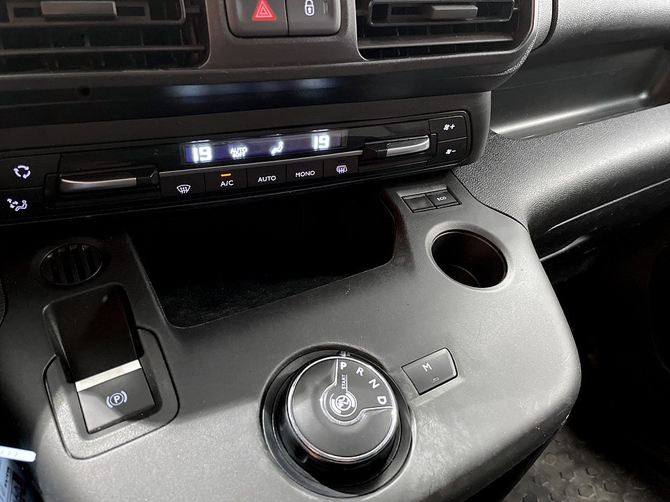 Bild på Peugeot Partner PRO+ 1.5 BHDi 130hk Aut L2 DRAG B-KAMERA 