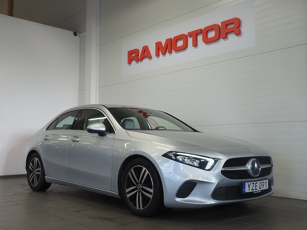 Mercedes-Benz A 180 136hk Sedan Progressive Line Backkamera Skinn 2020