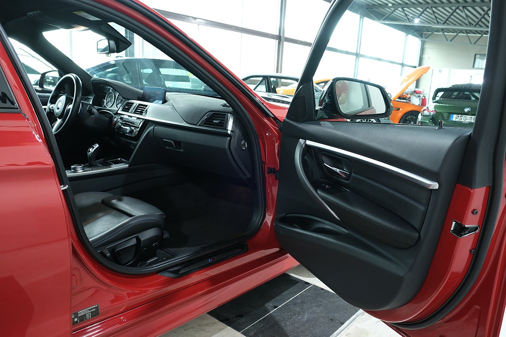 BMW 340I 2019 - miniatyr 13