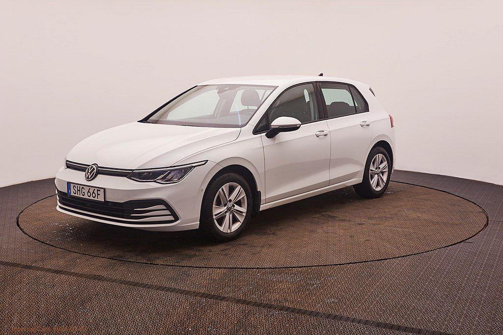 Volkswagen Golf 5-dörrar 1.0 TSI / P-värmare / ACC Farthållare / Carplay